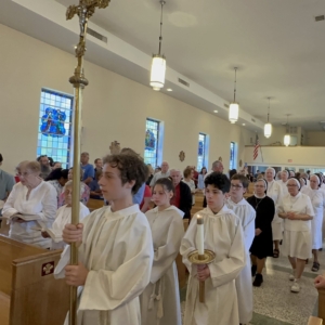Altar servers and ascj procession